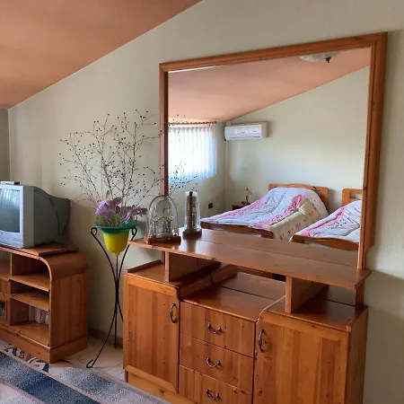 Tirana Apartment B&B Tiran